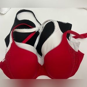 VICTORIAS SECRET 34DD LINED LOT OF 3 BODY BY VICTORIA PERFECT COVERAGE BRA